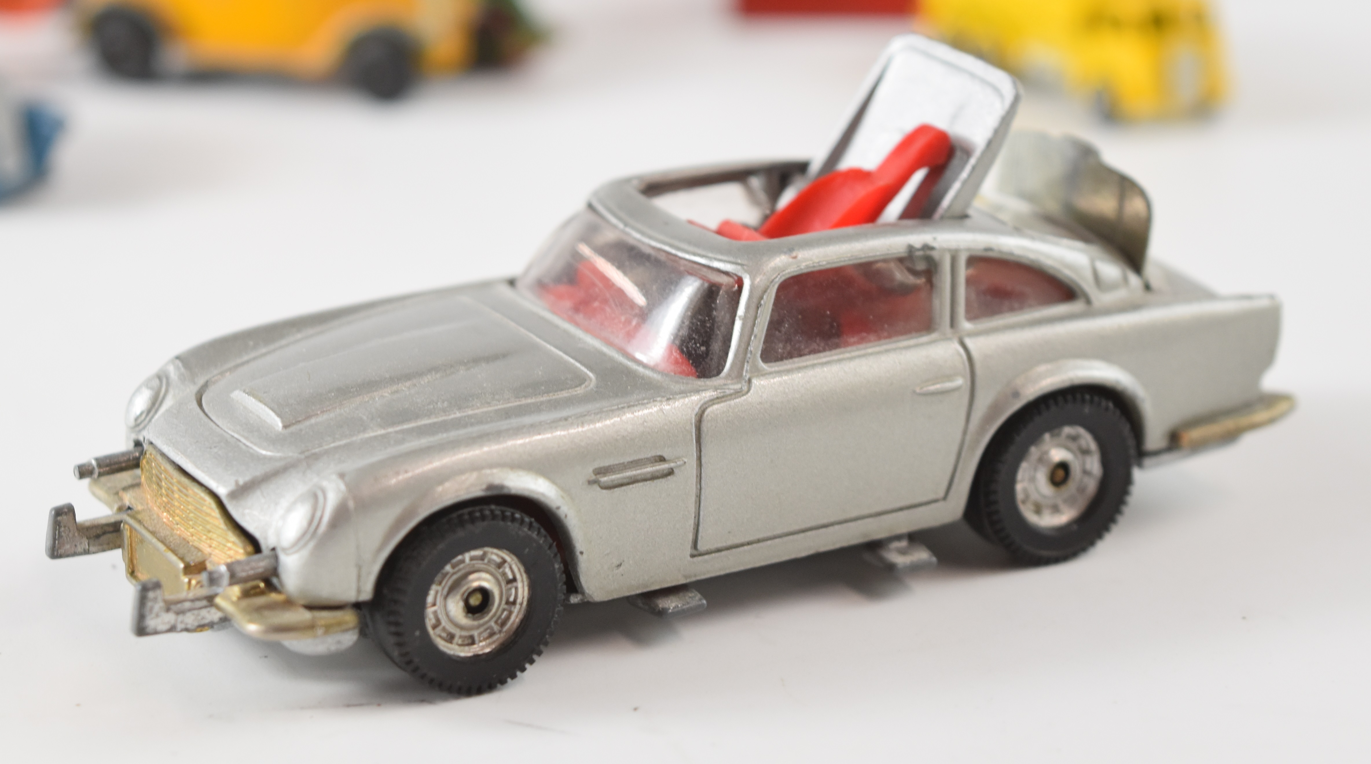 A collection of Dinky and Corgi diecast model vehicles and figures to include Dinky Miniatures, - Image 3 of 6