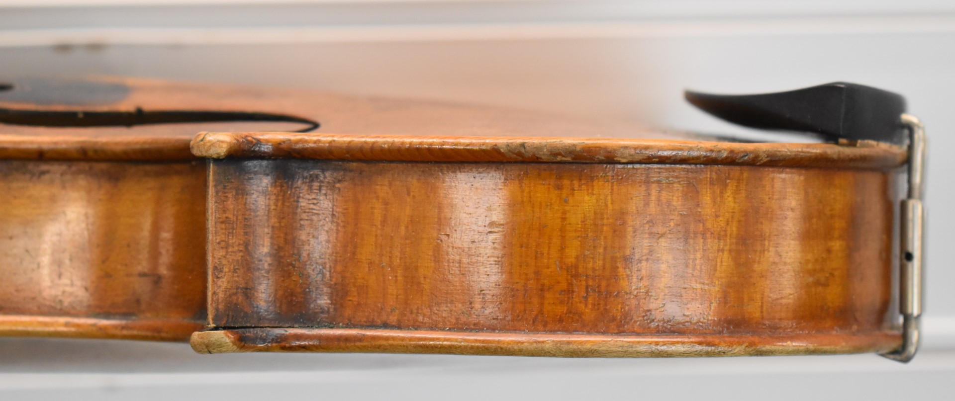 Late 19th / early 20thC violin labelled Antonius Stradivarius Cremonesis 1727 A&S with flame two - Image 5 of 17