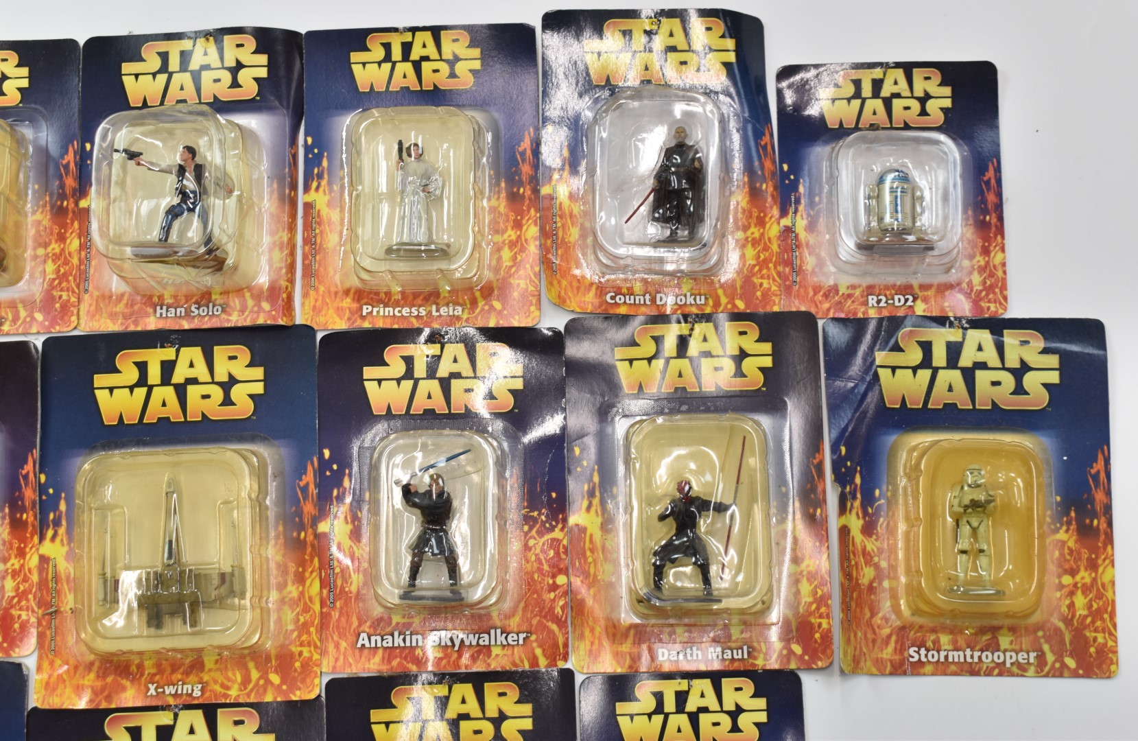 Twenty three Star Wars miniatures by DeAgostini together with a Kenner box set, collectible coins - Image 3 of 10