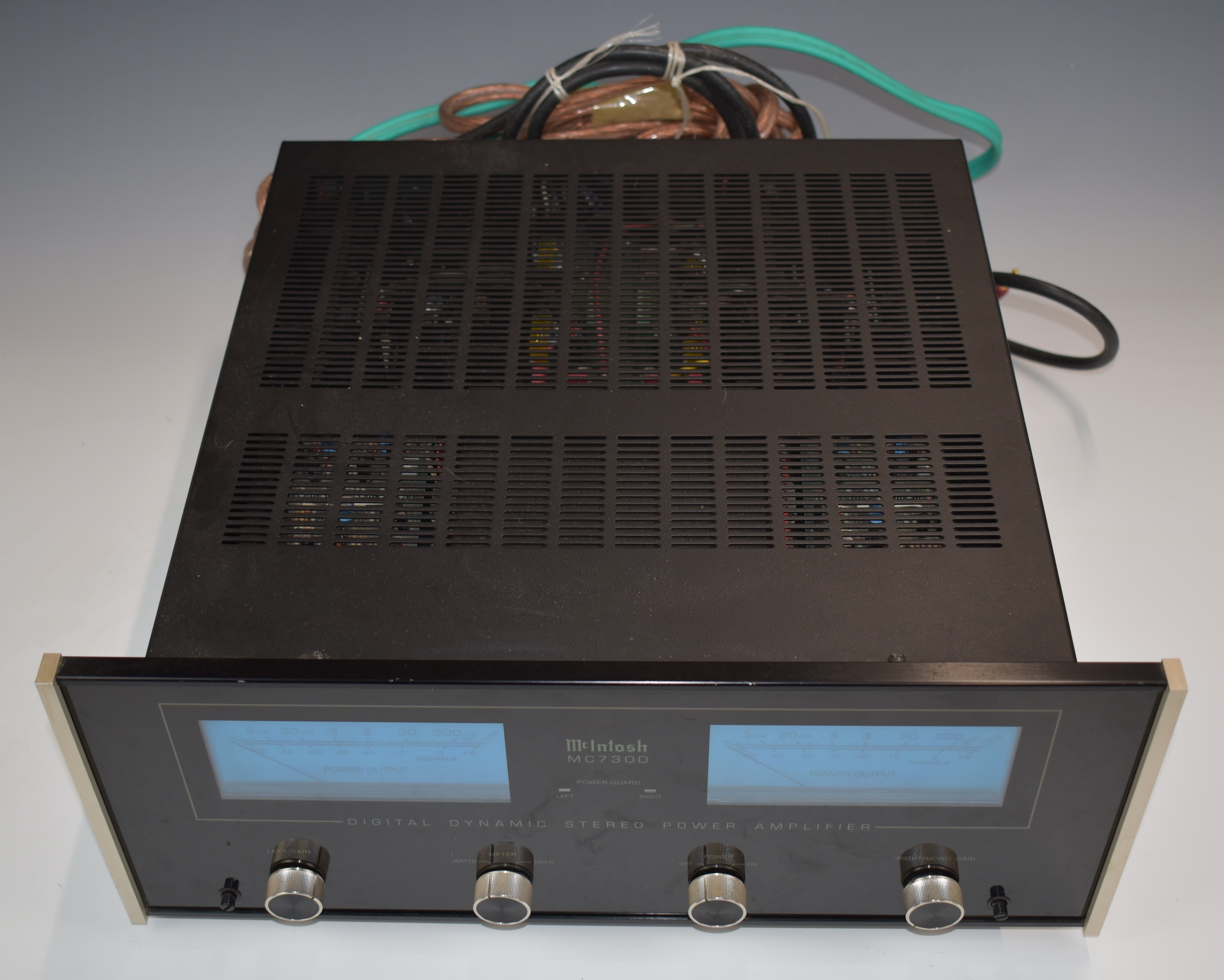 McIntosh MC7300 digital dynamic stereo power amplifier, serial number GP3561. - Image 2 of 7