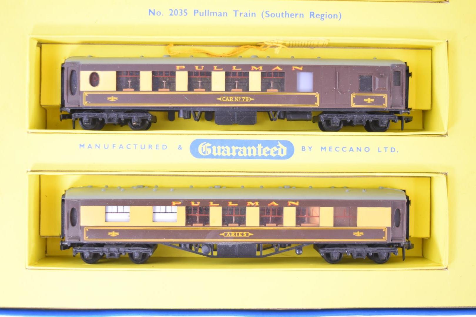 Hornby Dublo 00 gauge model railway set 2035 Pullman Train S.R, in original box - Image 5 of 5