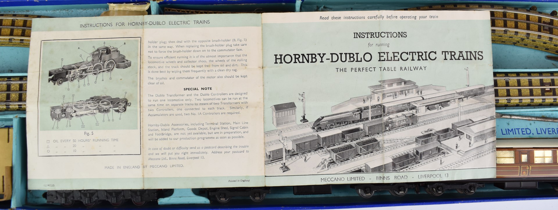 Hornby Dublo 00 gauge model railway EDPA1 passenger set with 'Sir Nigel Gresley' locomotive, in - Image 5 of 11