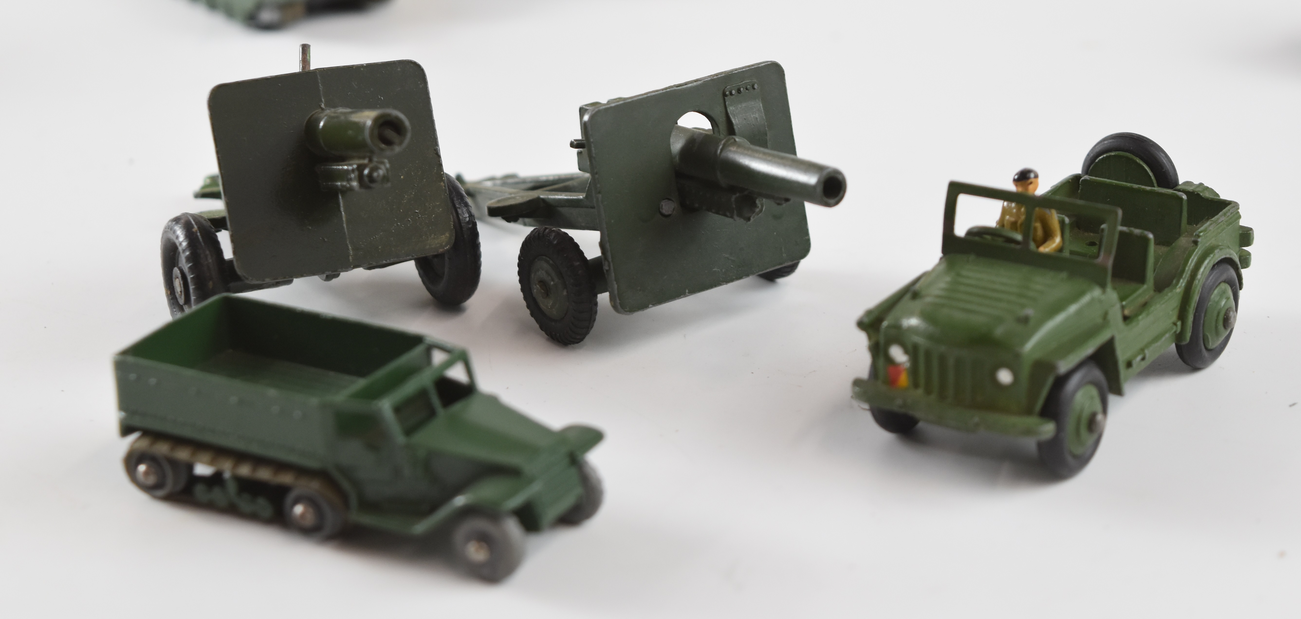 Fifteen diecast model cars to include Dinky Toys Double Deck Bus 290, Talbot Lago and a collection - Image 3 of 6