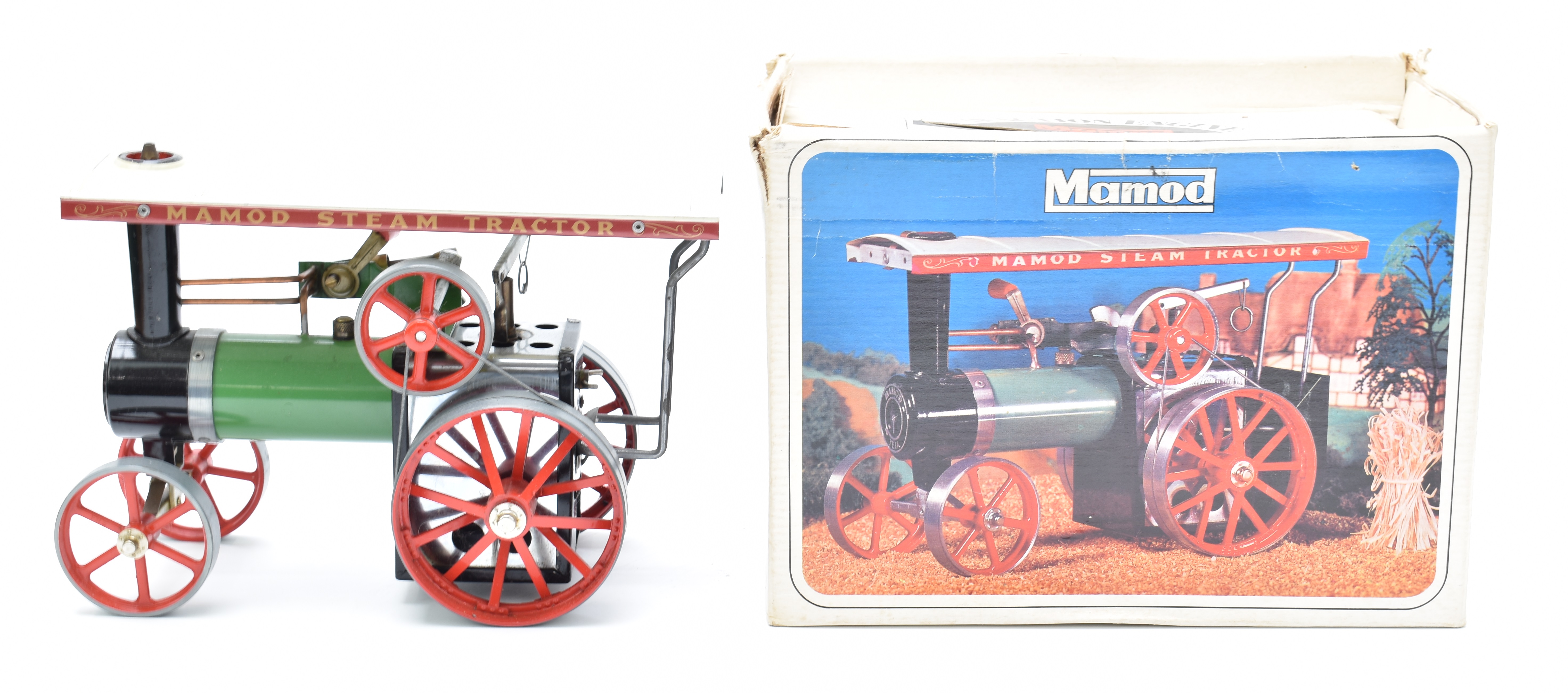 Mamod TE1a live steam traction engine, in original box