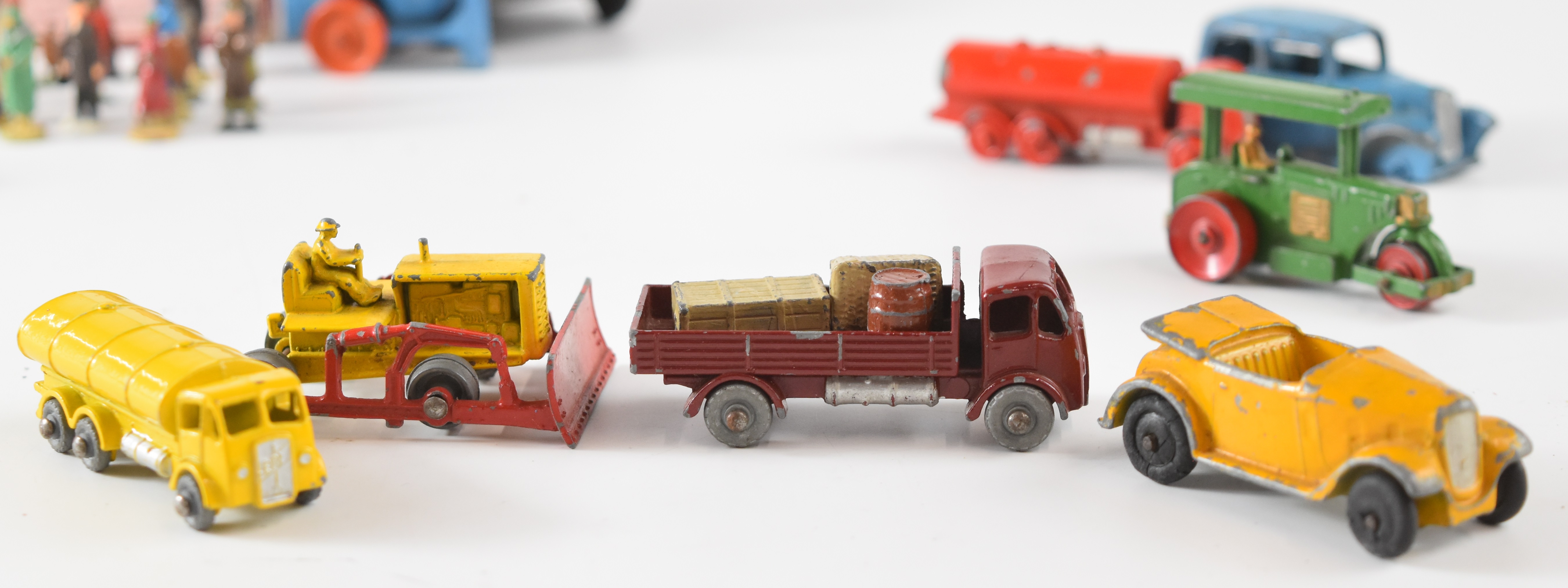 A collection of Dinky and Corgi diecast model vehicles and figures to include Dinky Miniatures, - Image 4 of 6