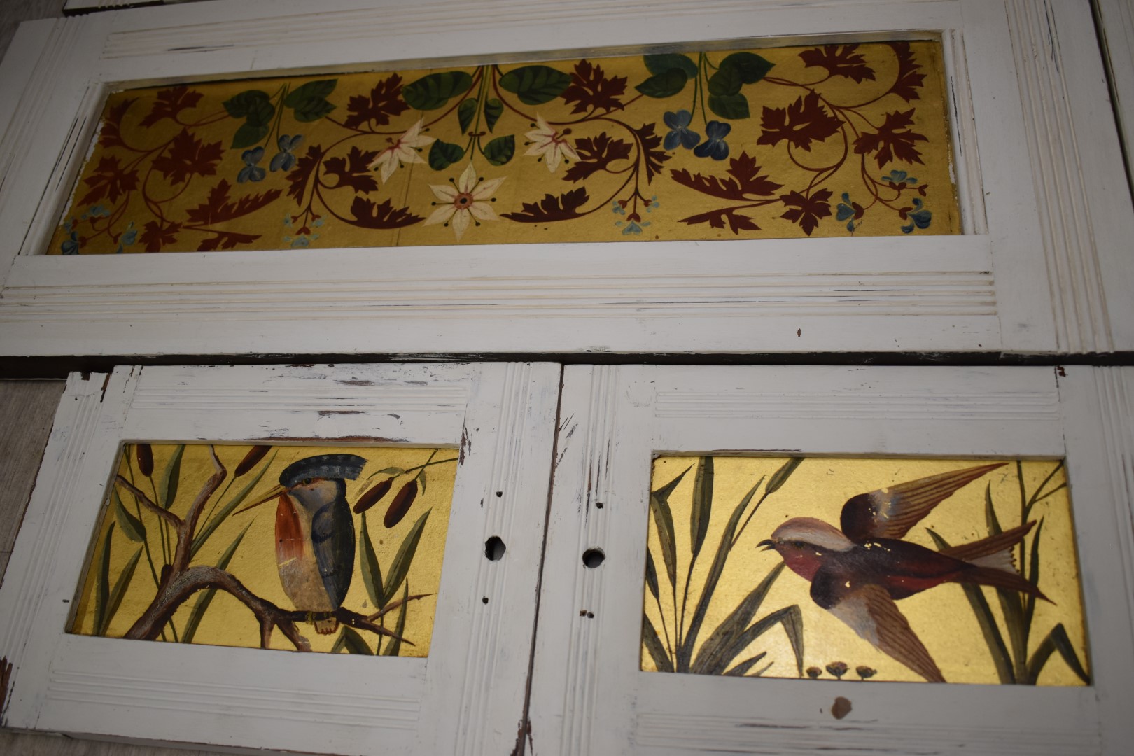 Aesthetic painted wooden panels with gilt, floral and bird decoration, longest 70 x 28cm - Image 4 of 5