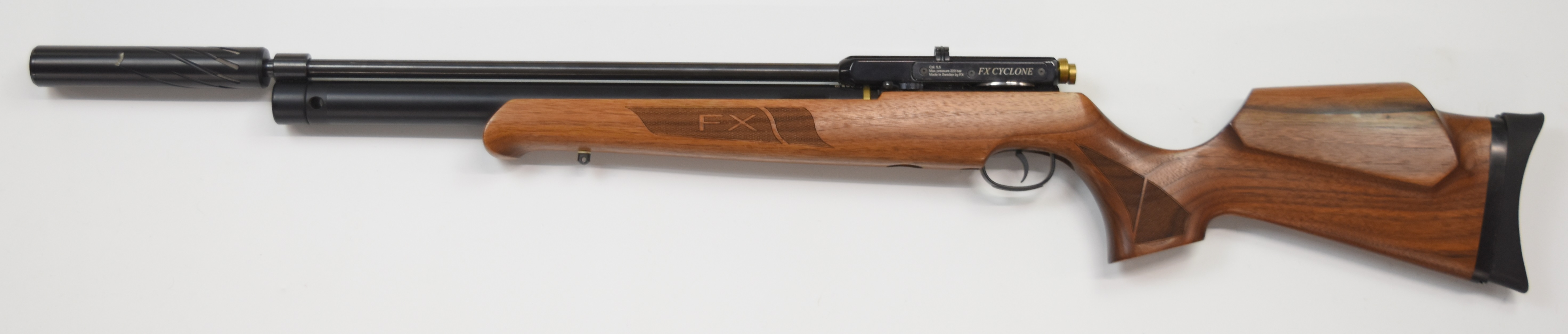 FX Cyclone .22 FAC PCP air rifle with textured semi-pistol grip and forend, raised cheek piece, - Image 6 of 10