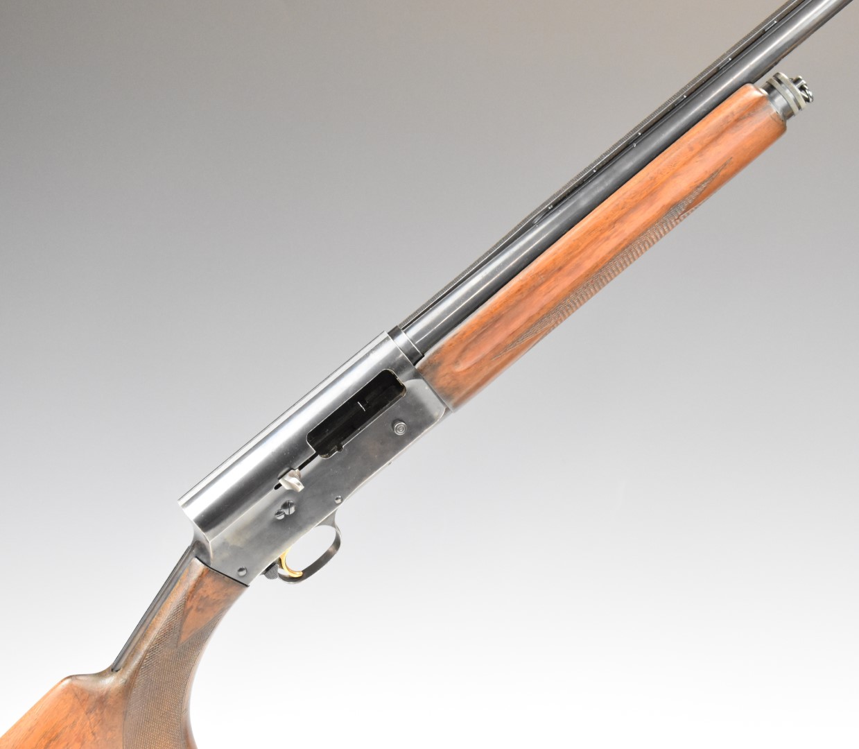 Browning 16 bore 3-shot semi-automatic shotgun with chequered semi-pistol grip and forend and 27