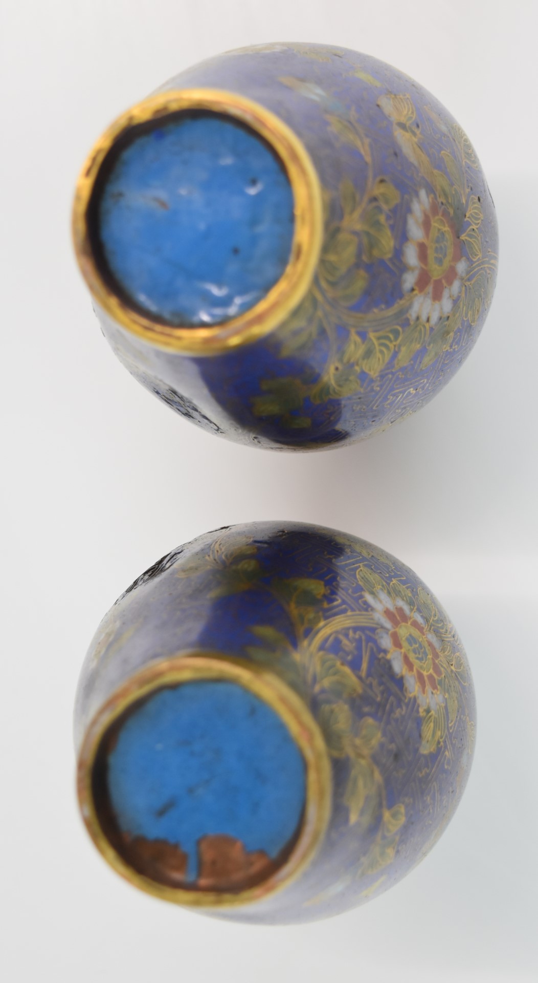 Pair of blue cloisonné vases, height 16cm - Image 3 of 3