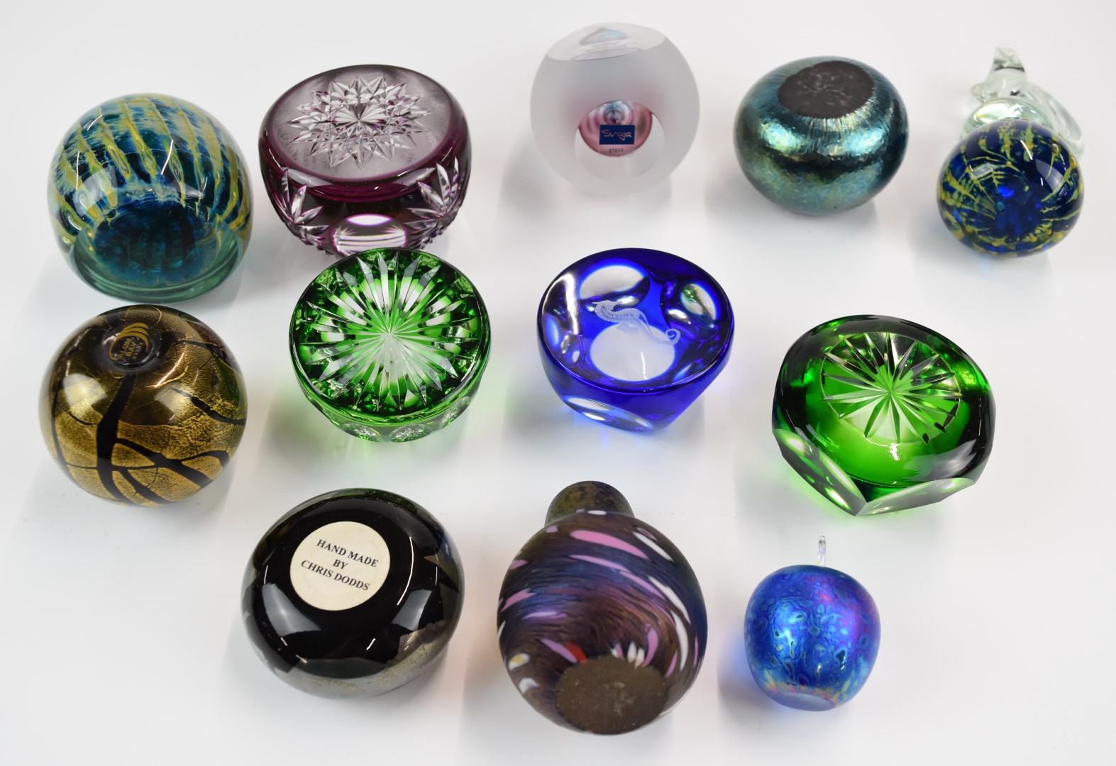 Twelve various glass paperweights including Mdina, Alum Bay, Svaga, Chris Dodds, iridescent, flash - Bild 3 aus 7