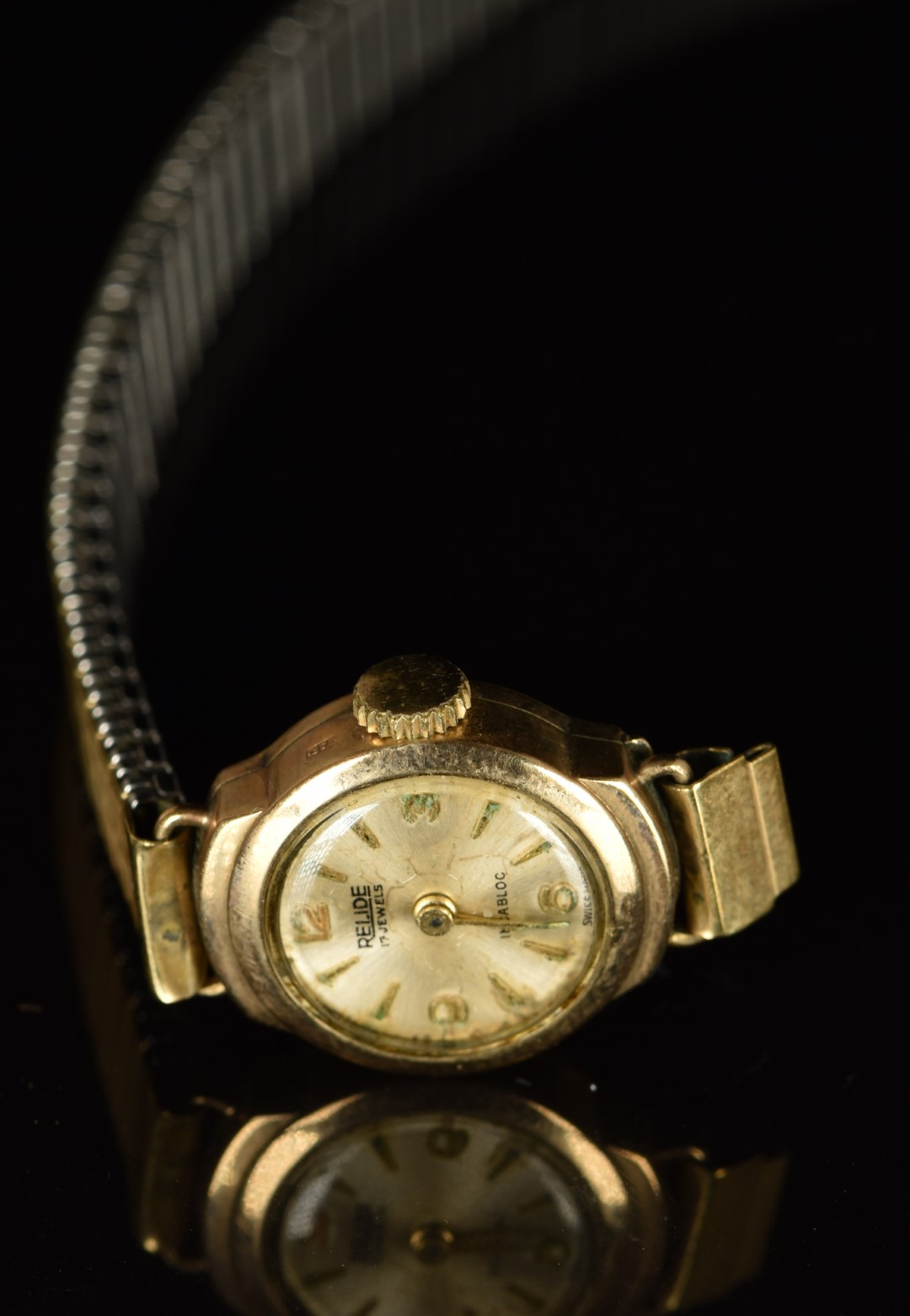 Four various 9ct gold watches comprising three ladies wristwatches and a open faced pocket watch, - Image 4 of 5