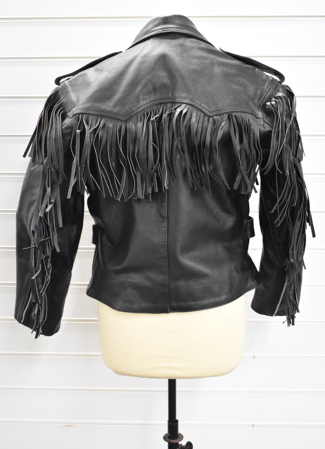 Hunter Class fringed leather motorcycle jacket and a waistcoat by Heavy Duty Leather Company, both - Image 13 of 24