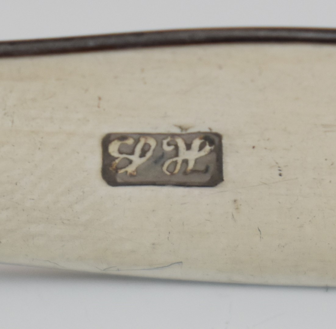 Hester Bateman Georgian hallmarked silver cutlery comprising pair of bright cut sugar nips, no - Image 3 of 4