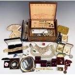 Collection of costume jewellery including two pairs of 9ct gold earrings, nephrite jade pendant, one