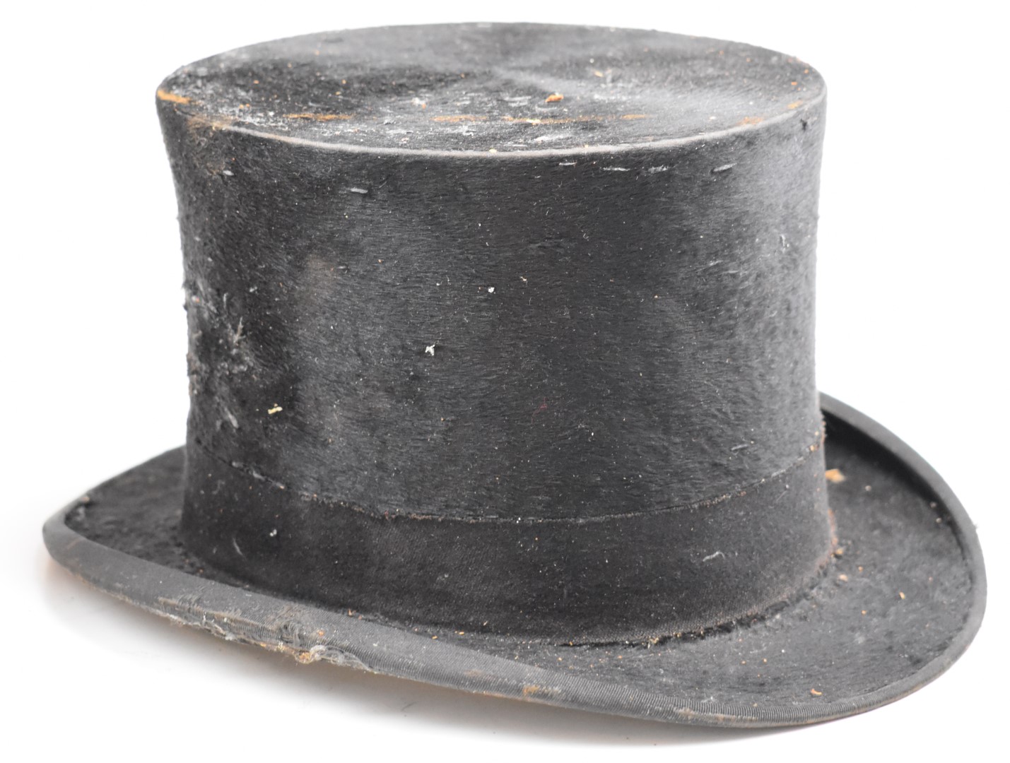 Two vintage top hats in leather cases, one Bissington, Leeds the other Lock & Co., both 19.5 x 15. - Image 7 of 10