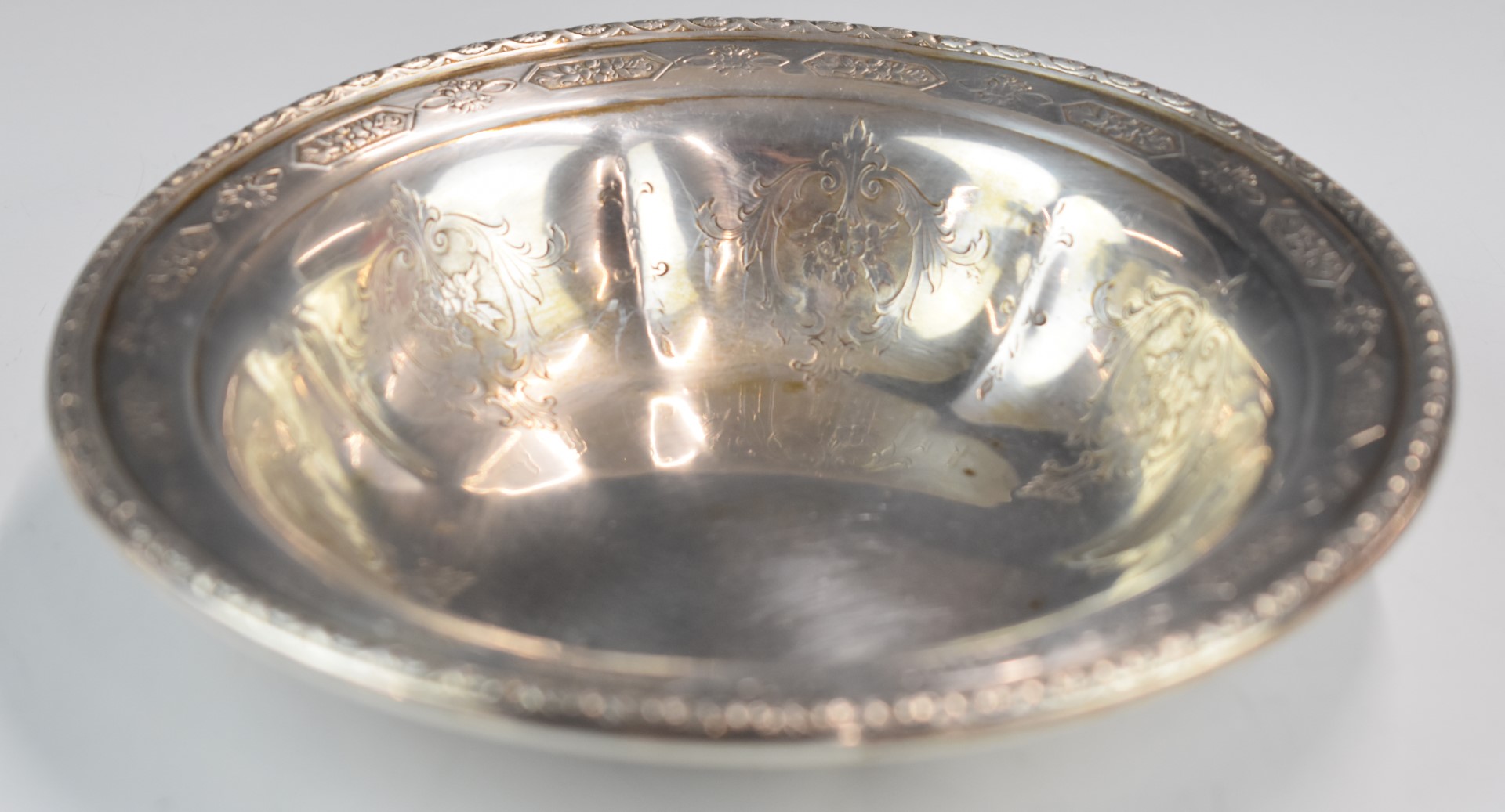 American silver bowl of lobed design, marked to base Louis XIV by Towle sterling 626, diameter 15cm,