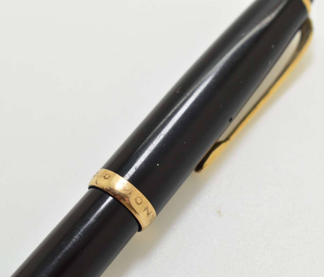 Montblanc 342 fountain pen with number 2 nib, black resin body and gold plated fittings, in original - Image 7 of 10
