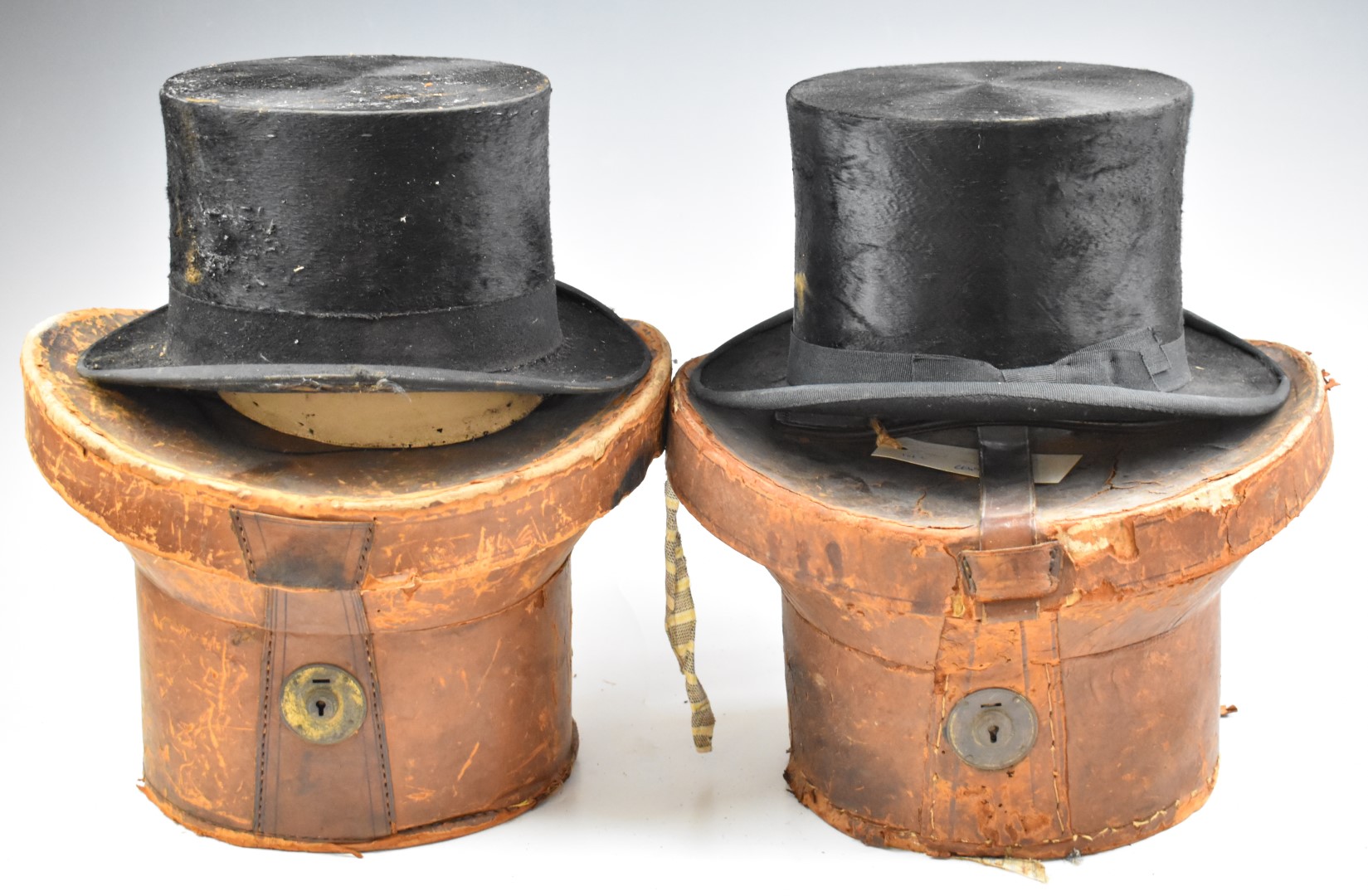 Two vintage top hats in leather cases, one Bissington, Leeds the other Lock & Co., both 19.5 x 15. - Image 2 of 10