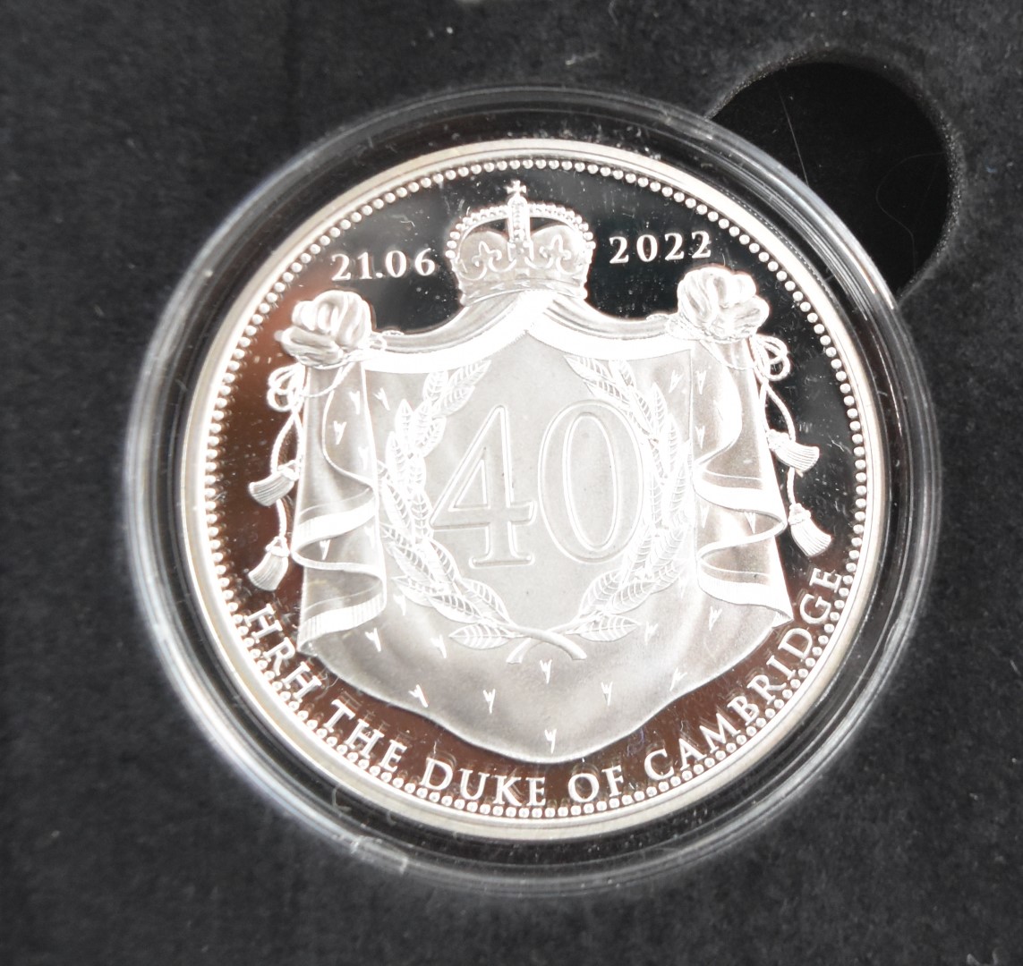 Royal Mint 2022 silver proof £5 coin to commemorate Queen Elizabeth II Platinum Jubilee, together - Image 2 of 3