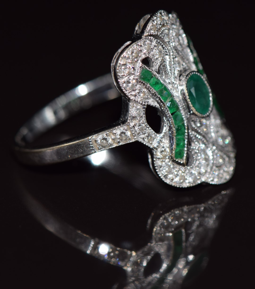An 18ct white gold ring set with diamonds and emeralds in an Art Deco style, 4.8g, size R - Image 2 of 2