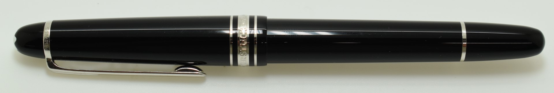 Montblanc Meisterstuck fountain pen with 14k gold nib marked 4810, in original box with service - Image 6 of 16