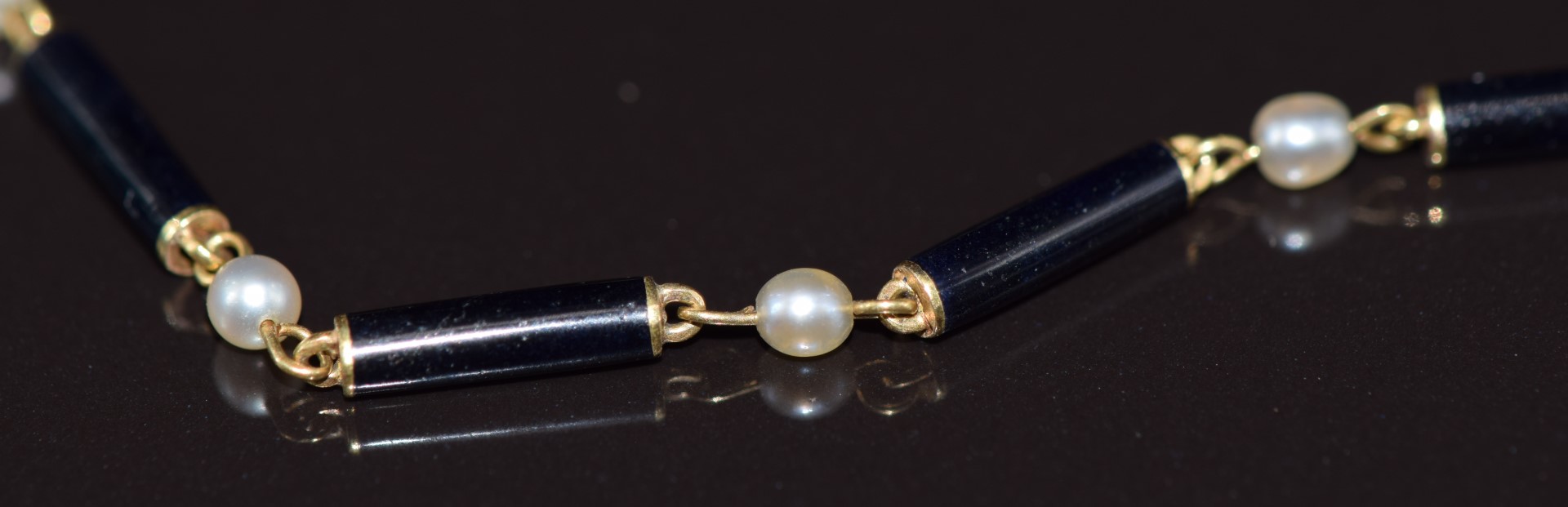 Victorian 9ct gold chain made up of alternating natural pearls and black enamel barrel links, 9. - Image 3 of 5