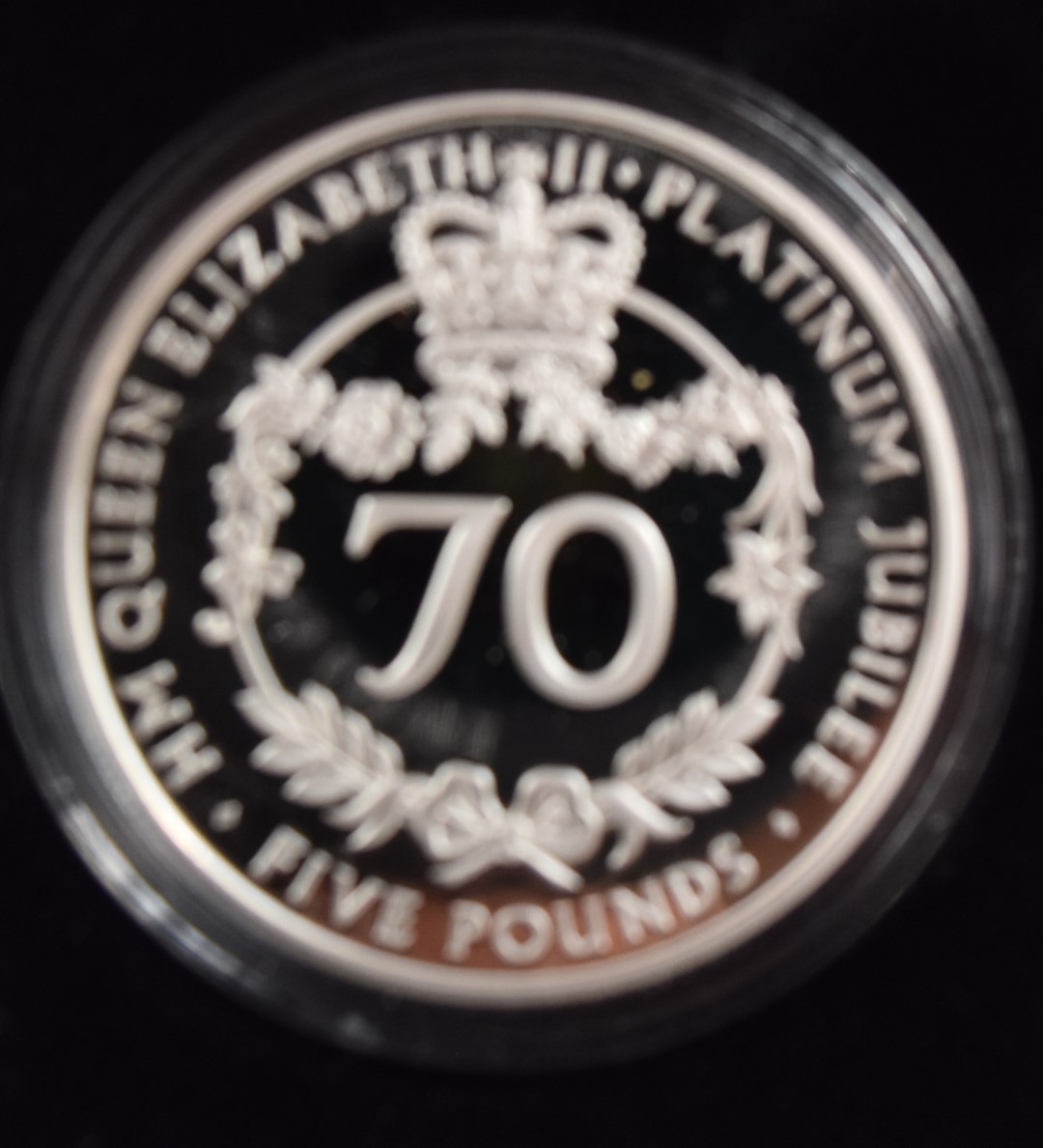 Royal Mint 2022 silver proof £5 coin to commemorate Queen Elizabeth II Platinum Jubilee, together - Image 2 of 4