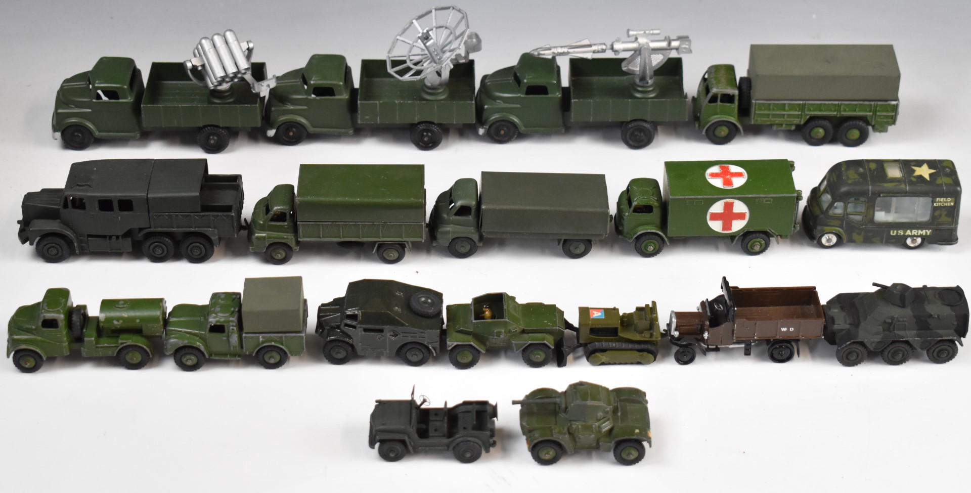 A collection of vintage Dinky, Corgi and similar diecast model vehicles to include Humber Hawk - Image 4 of 7