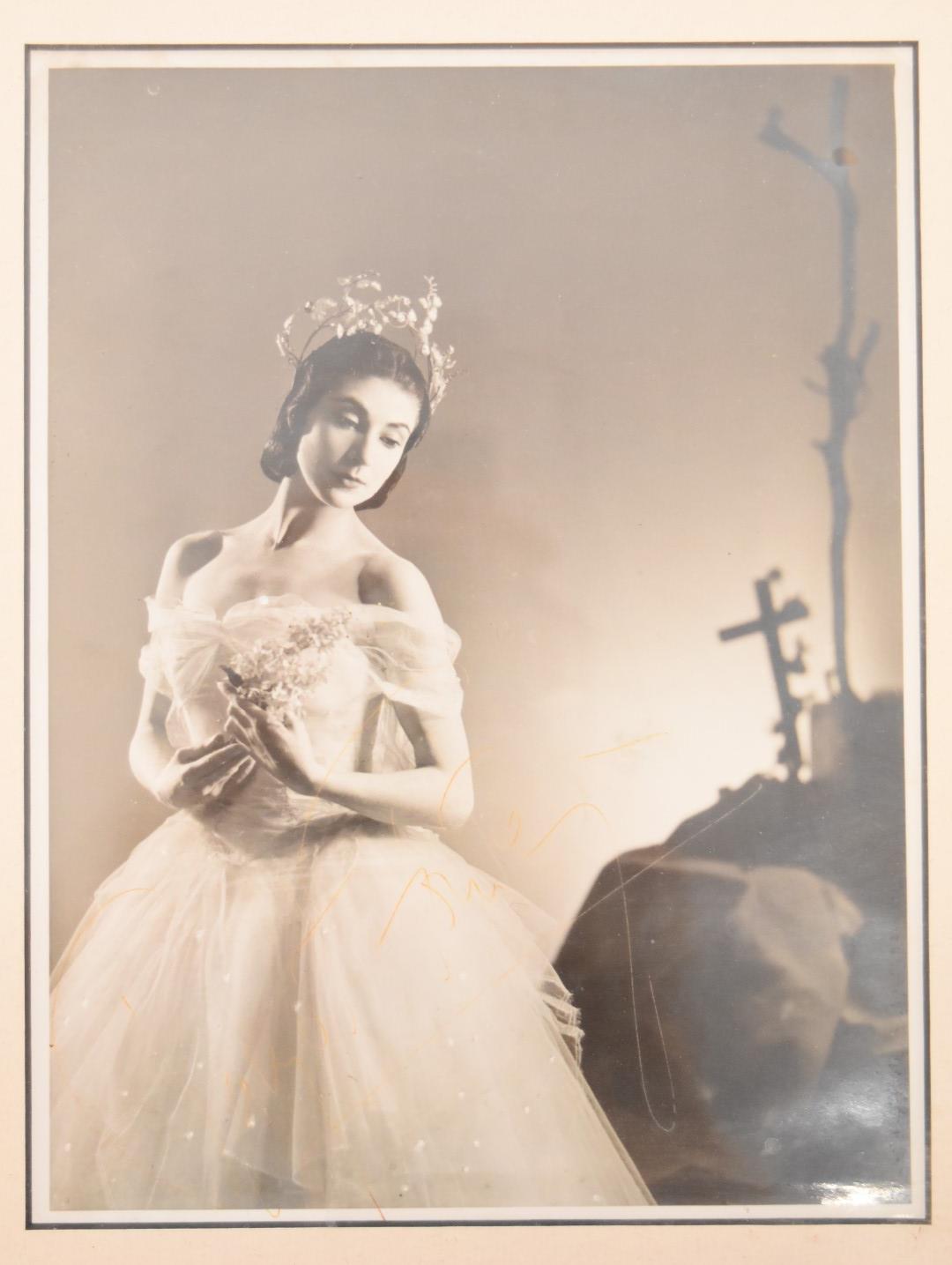 Margot Fonteyn signed photograph together with Danny Kaye example - Image 3 of 4