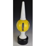 BR (W) cast iron railway signal finial, height 57cm