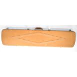 GunGuard shotgun or rifle flight or carry case with padded interior, 130 x 30 x 11cm.