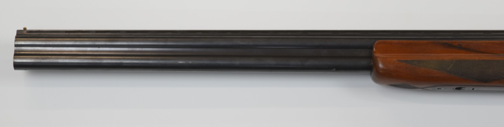 Winchester 101 12 bore over and under ejector shotgun with engraved lock, trigger guard, thumb - Image 10 of 10