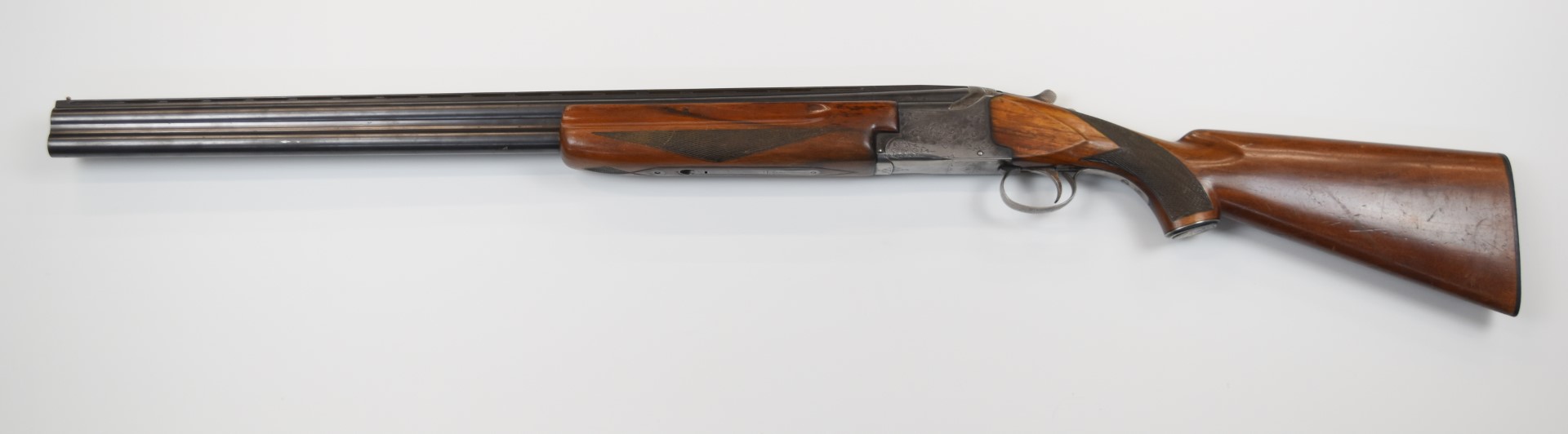 Winchester 101 12 bore over and under ejector shotgun with engraved lock, trigger guard, thumb - Image 7 of 10