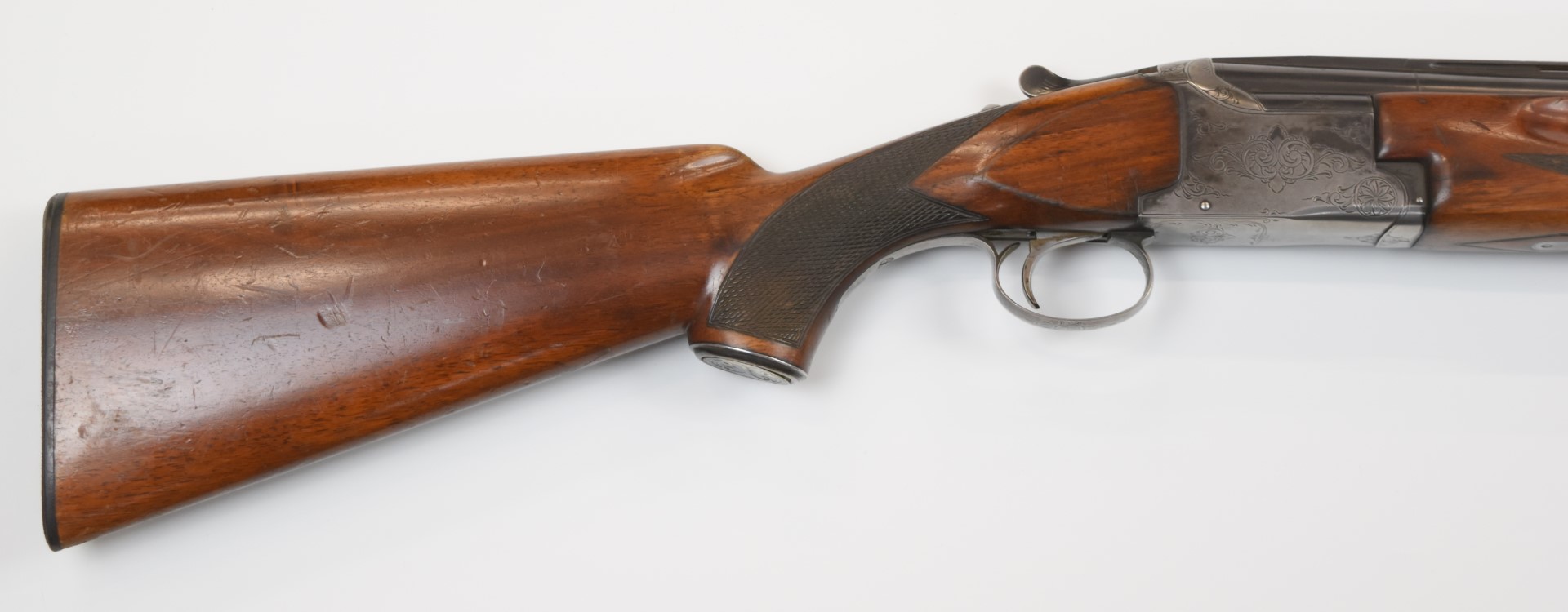 Winchester 101 12 bore over and under ejector shotgun with engraved lock, trigger guard, thumb - Image 3 of 10