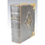 [Binding] The Illustrated National Family Bible with the Commentaries of Scott & Henry, containing