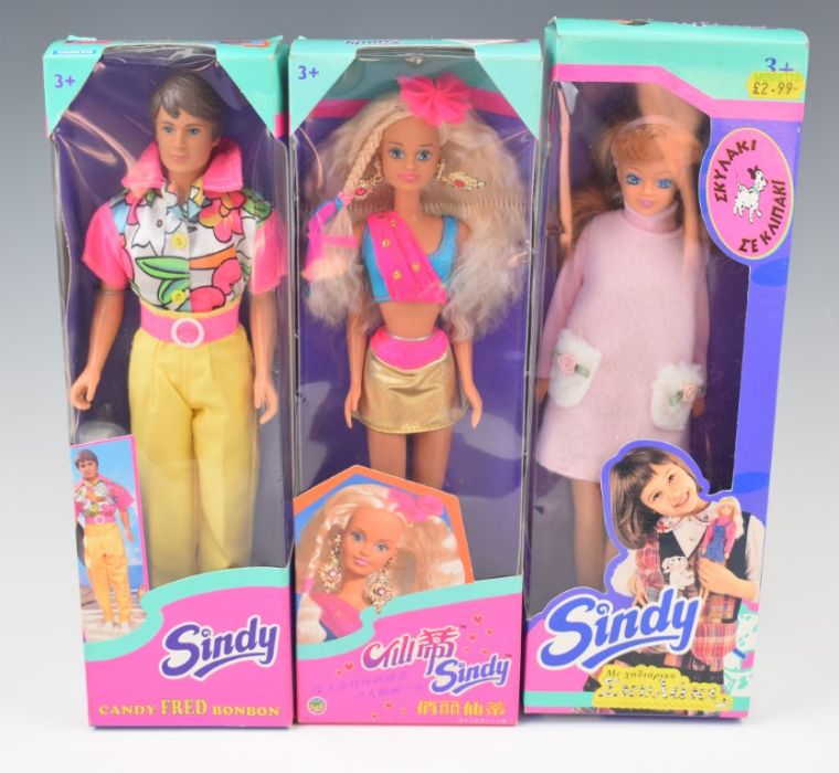 Fourteen Hasbro Sindy dolls mostly dating to the mid 1990's to include Climb & Abseil Sindy 18424, - Image 6 of 8