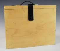 Wooden black powder storage box with six compartments and carry handle, 40x28x32cm.