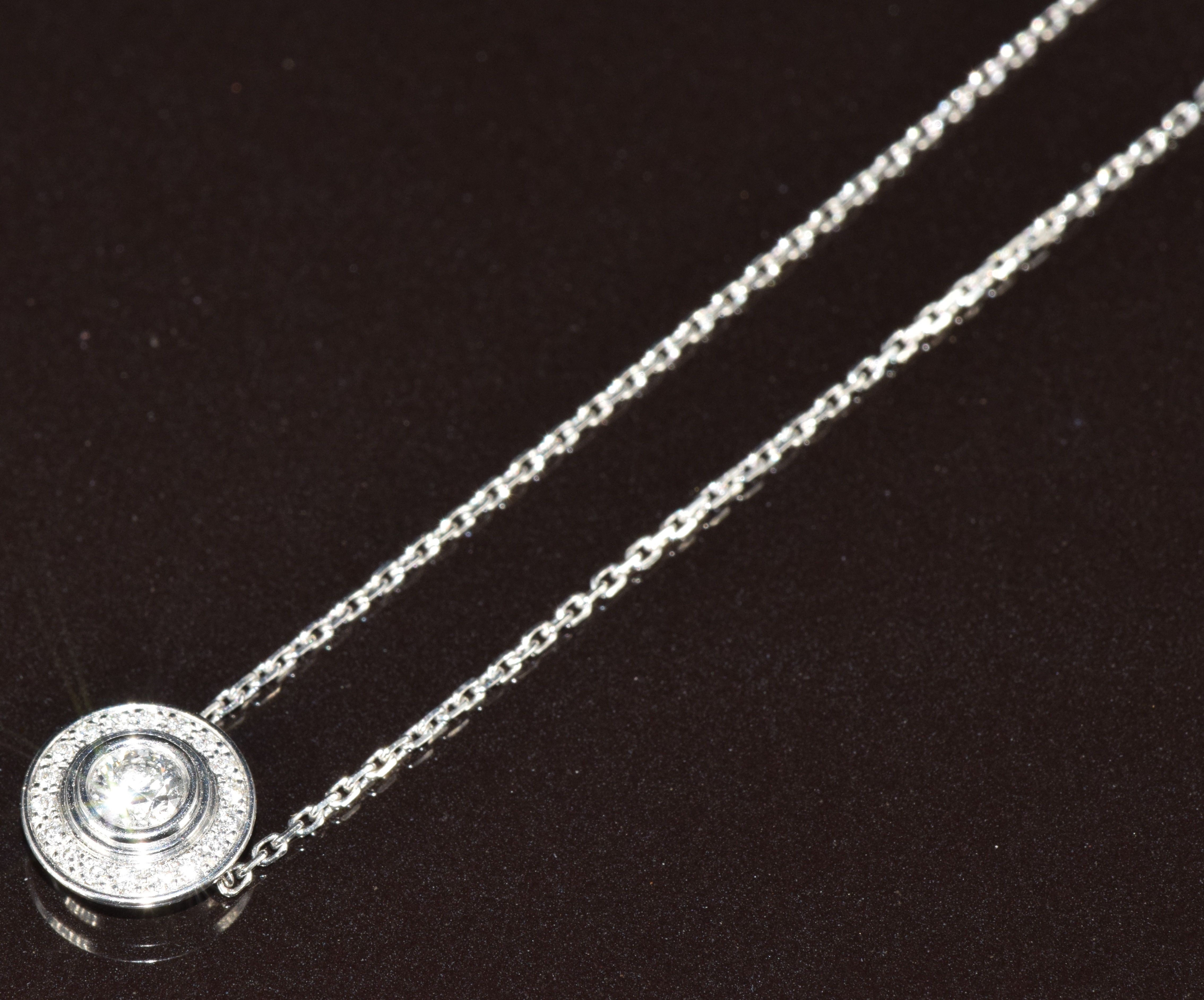 Cartier 18k white gold necklace set with diamonds, the total diamond weight approximately 0.3ct, 3. - Image 6 of 6