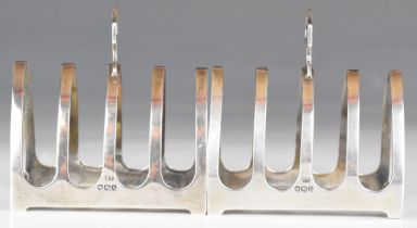 Pair of George VI hallmarked silver five bar toast racks, Sheffield 1940, maker Viner's Ltd,