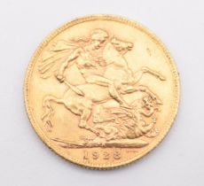 1928 George V gold full sovereign with South Africa Mint mark