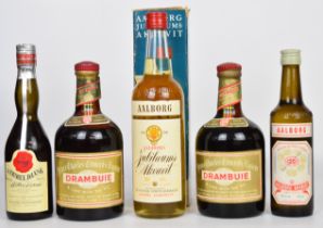 Five bottles of alcohol comprising Aalborg Akvavit 35cl 45%, Aalborg Jubilaeums Akvavit 70cl 45%