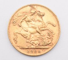 1928 George V gold full sovereign with South Africa Mint mark
