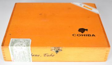 Twenty Five Cohiba Esplendidos cigars, sealed PLEASE NOTE ALL ALCOHOL & TOBACCO ITEMS ARE SUBJECT TO