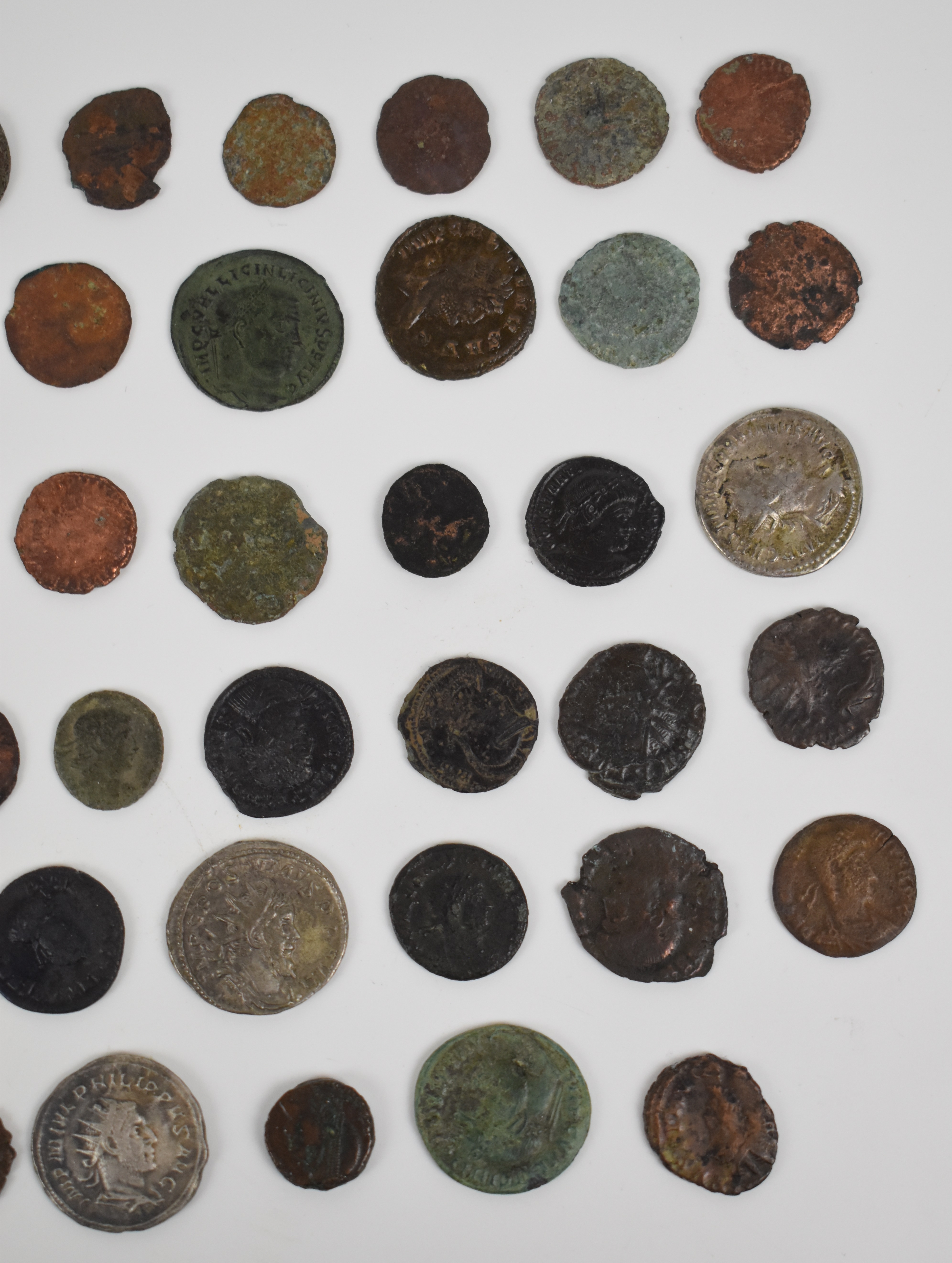 Seventy bronze / copper Roman coins, metal detector finds, all in an indexed wooden collector's - Image 4 of 4