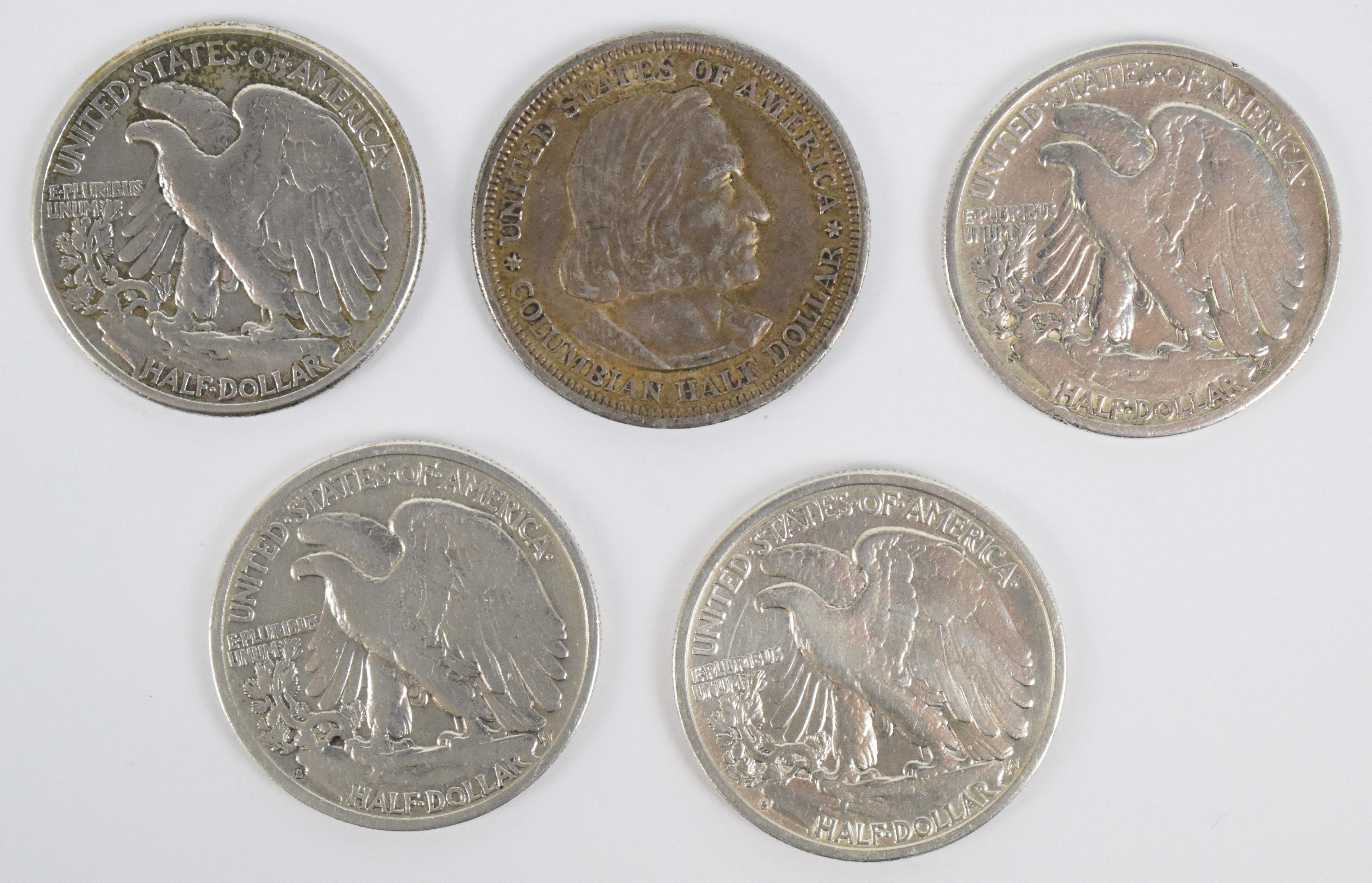 Five silver half dollars to comprising four USA 'walking Liberty' examples for 1936, 1942, 1944 - Image 2 of 2