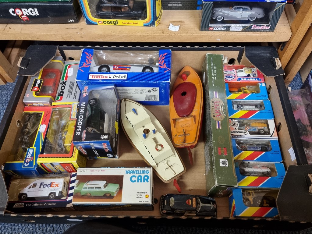 Diecast: a large collection of modern diecast vehicles, some boxed sets, with examples by Corgi, - Image 4 of 4