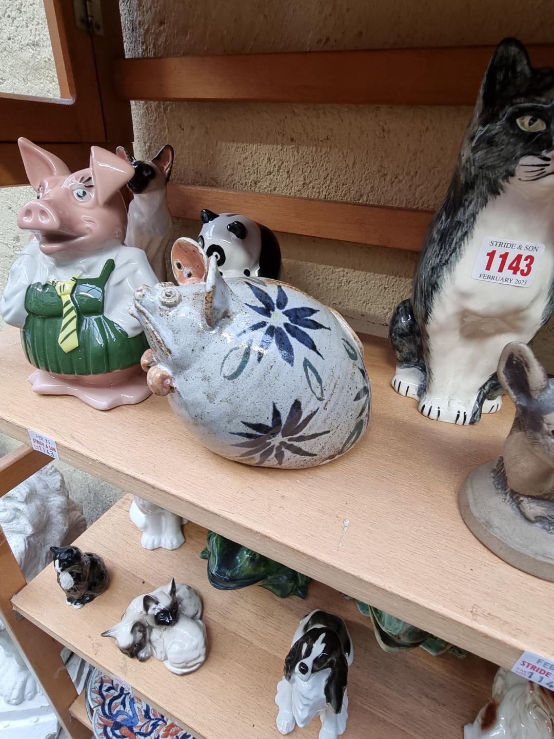 A collection of pottery animals, to include examples by Lomonosov; Beswick; Royal Doulton; Rye - Image 3 of 5