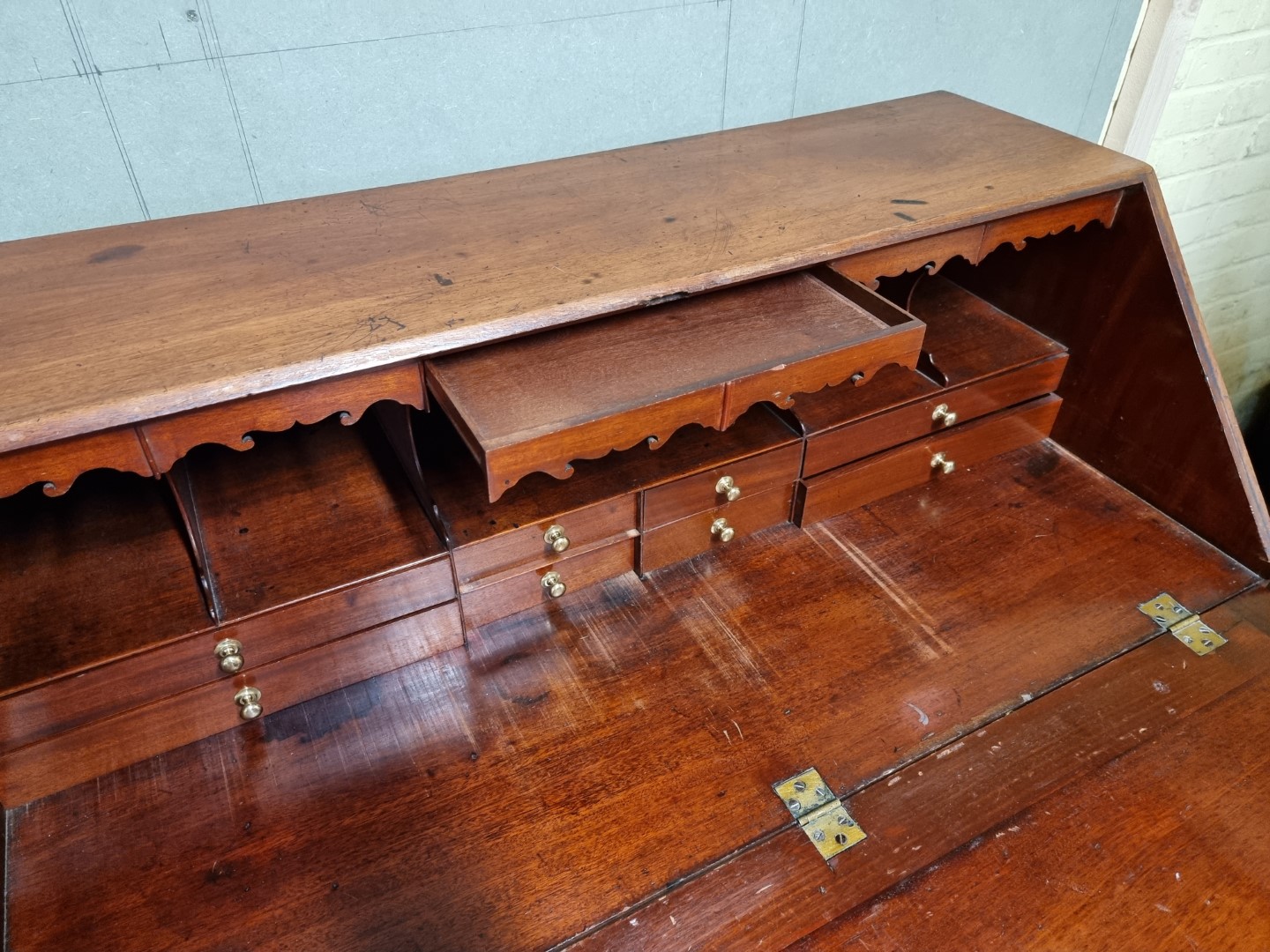 A George III mahogany bureau, 102cm wide. - Image 6 of 6