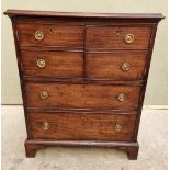 A George III mahogany commode chest, 65cm wide.