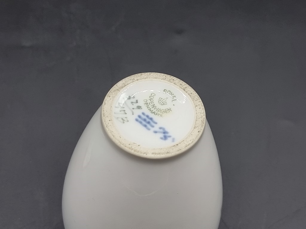 A Royal Copenhagen vase, 14cm high; together with an ambrotype photograph, 5.4 x 5.2cm oval, in gilt - Image 3 of 5